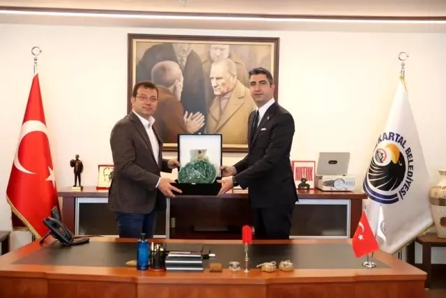 İBB Başkanı Ekrem İmamoğlu'ndan Kartal ziyareti İBB Başkanı Ekrem İmamoğlu'ndan Kartal ziyareti