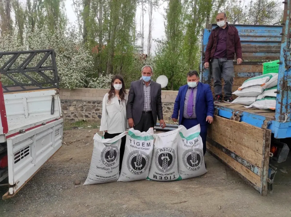Iğdır'da çiftçilere hibeli tohum dağıtıldı