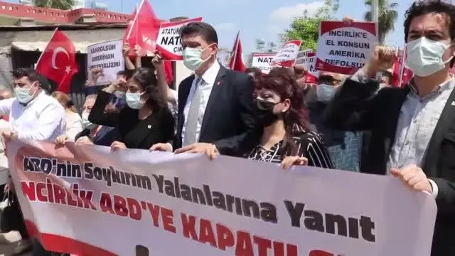 İncirlik Üssü önünde, ABD Başkanı Biden'ın 1915 olaylarını 'soykırım' olarak nitelemesi protesto edildi