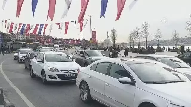 Kısıtlama öncesinde trafik yoğunluğu arttı Kısıtlama öncesinde trafik yoğunluğu arttı