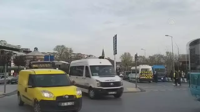 Kısıtlama öncesinde trafik yoğunluğu arttı Kısıtlama öncesinde trafik yoğunluğu arttı