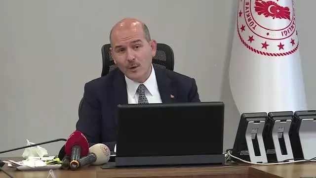 Soylu: 'Online gıda şirketleri ramazan ayı boyunca 24 saat vatandaşımıza hizmetleri getirebilecekler' Soylu: 'Online gıda şirketleri ramazan ayı boyunca 24 saat vatandaşımıza hizmetleri getirebilecekler'