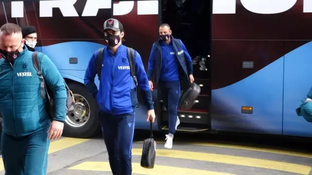 Trabzonspor, İzmir'e gitti Trabzonspor, İzmir'e gitti
