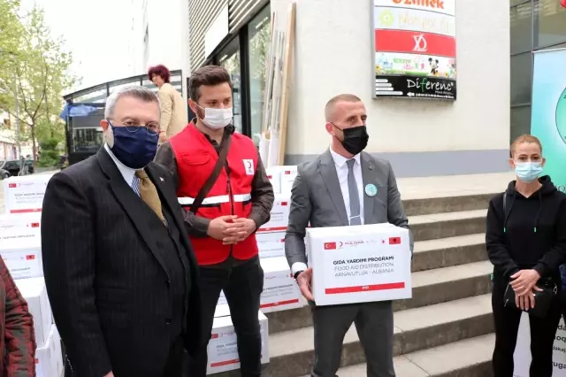 - Türk Kızılayı'ndan Arnavutluk'ta ihtiyaç sahiplerine Ramazan yardımı - Türk Kızılayı'ndan Arnavutluk'ta ihtiyaç sahiplerine Ramazan yardımı