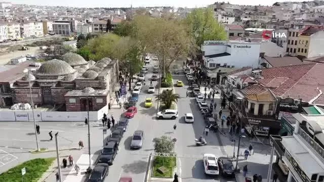 Üsküdar'da tam kapanma öncesi alışveriş yoğunluğu
