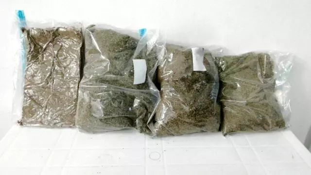Yolcu otobüsündeki fırının içinden 6 kilo uyuşturucu çıktı