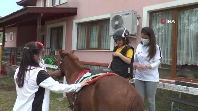 yuruyemez denileni yurutuyor konusamaz denile 2 14093485 o