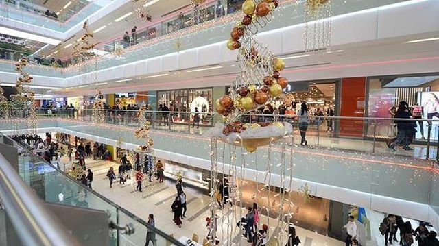 17 gunluk tam kapanma doneminde avm esnafindan 14095355 1536 o