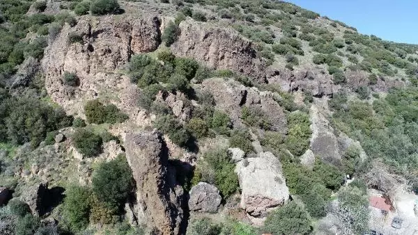 ÇANAKKALE 'AFET BÖLGESİ' ASSOS ANTİK LİMAN YOLUNDA, KAYA ISLAHI BAŞLADI