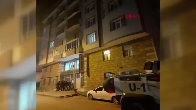 Son dakika! AĞRI POLİS MEMURU, ESRA'YI MESLEKTAŞLARININ GÖZÜ ÖNÜNDE VURMUŞ - YENİDEN Son dakika! AĞRI POLİS MEMURU, ESRA'YI MESLEKTAŞLARININ GÖZÜ ÖNÜNDE VURMUŞ - YENİDEN