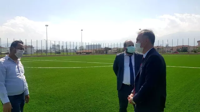 Alanyurt sentetik sahanın yüzde 80'i tamamlandı Alanyurt sentetik sahanın yüzde 80'i tamamlandı