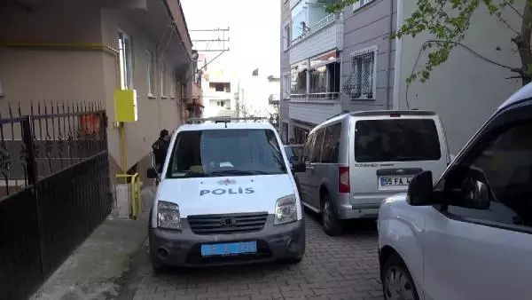 Apartman girişinde, eşini başından vurup öldürdü