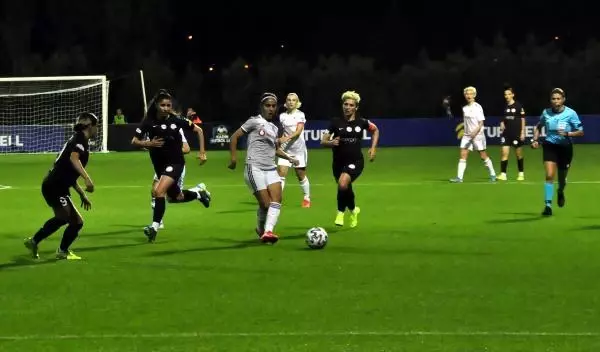 SPOR Beşiktaş Kadın Futbol Takımı yarı finalde SPOR Beşiktaş Kadın Futbol Takımı yarı finalde