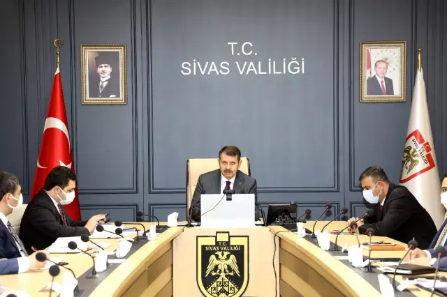 Sivas'ta vaka sayısı düşüşe geçti Sivas'ta vaka sayısı düşüşe geçti