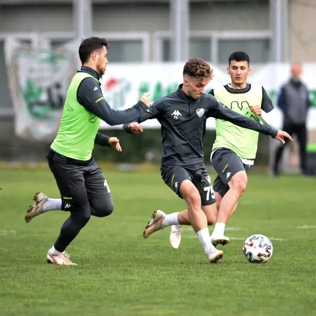 Bursaspor'da Eskişehirspor maçı hazırlıkları sürüyor