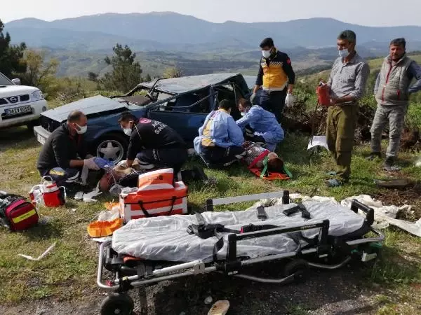 Son dakika gündem: ÇANAKKALE'DE OTOMOBİL TAKLA ATTI; SÜRÜCÜ ÖLDÜ, EŞİ AĞIR YARALI Son dakika gündem: ÇANAKKALE'DE OTOMOBİL TAKLA ATTI; SÜRÜCÜ ÖLDÜ, EŞİ AĞIR YARALI