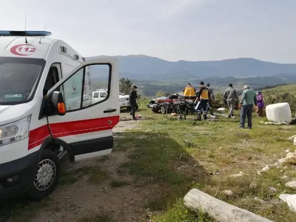 Son dakika gündem: ÇANAKKALE'DE OTOMOBİL TAKLA ATTI; SÜRÜCÜ ÖLDÜ, EŞİ AĞIR YARALI Son dakika gündem: ÇANAKKALE'DE OTOMOBİL TAKLA ATTI; SÜRÜCÜ ÖLDÜ, EŞİ AĞIR YARALI