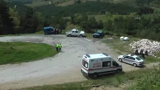 Son dakika haber... ÇANAKKALE - Devrilen otomobilin sürücüsü hayatını kaybetti, eşi yaralandı Son dakika haber... ÇANAKKALE - Devrilen otomobilin sürücüsü hayatını kaybetti, eşi yaralandı