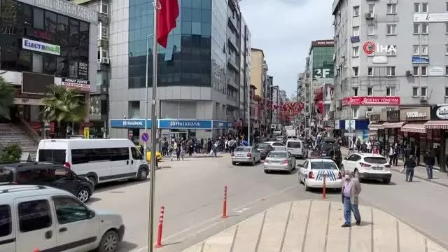 Haftalık vaka sayısı en çok artan Zonguldak'ta 205 bin 325 kişi aşı oldu Haftalık vaka sayısı en çok artan Zonguldak'ta 205 bin 325 kişi aşı oldu