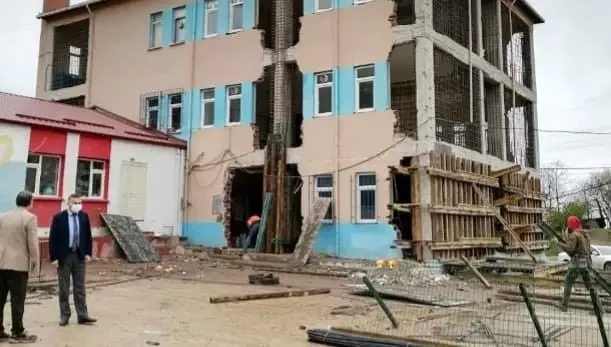 Kumru'da okullar depreme dayanıklı hale getiriliyor Kumru'da okullar depreme dayanıklı hale getiriliyor