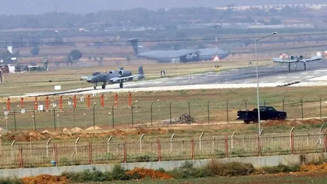 Son dakika! Milli Savunma Bakanlığı'ndan ABD'ye üstü kapalı mesaj: İncirlik Türk üssüdür, bayrağımız 24 saat gönderde çekilidir Son dakika! Milli Savunma Bakanlığı'ndan ABD'ye üstü kapalı mesaj: İncirlik Türk üssüdür, bayrağımız 24 saat gönderde çekilidir