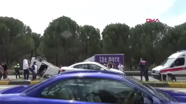 MUĞLA HAFİF TİCARİ ARAÇLA OTOMOBİL ÇARPIŞTI: 1 ÖLÜ, 5 YARALI MUĞLA HAFİF TİCARİ ARAÇLA OTOMOBİL ÇARPIŞTI: 1 ÖLÜ, 5 YARALI