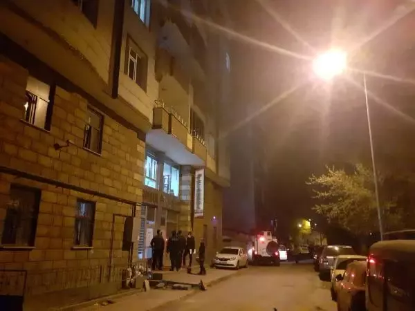 Son dakika haberleri: Polis memuru, Esra'yı meslektaşlarının gözü önünde vurmuş (2) - Yeniden Son dakika haberleri: Polis memuru, Esra'yı meslektaşlarının gözü önünde vurmuş (2) - Yeniden