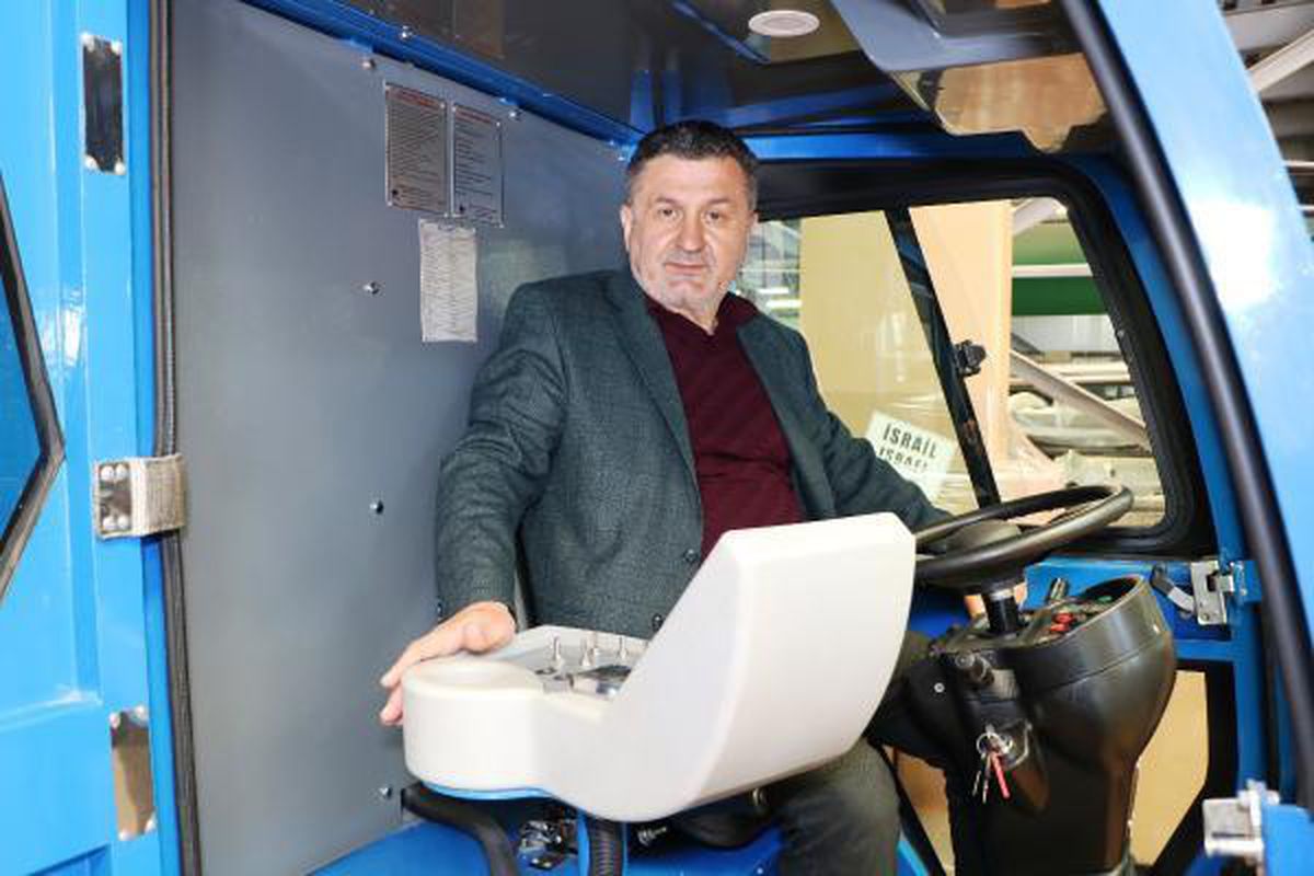 Sakarya'da yerli ve elektrikli hizmet aracı üretiyorlar