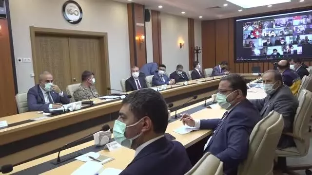 Sivas'ta vaka sayısı düşüşe geçti Sivas'ta vaka sayısı düşüşe geçti