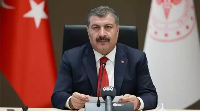 Son Dakika! Bakan Koca, geçen hafta vaka sayısı en çok artan ve azalan 5 ili paylaştı Son Dakika! Bakan Koca, geçen hafta vaka sayısı en çok artan ve azalan 5 ili paylaştı