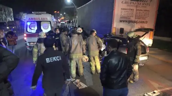 Son dakika haberleri | SULTANGAZİ'DE TIR'A ÇARPAN OTOMOBİLİN SÜRÜCÜSÜ ÖLDÜ Son dakika haberleri | SULTANGAZİ'DE TIR'A ÇARPAN OTOMOBİLİN SÜRÜCÜSÜ ÖLDÜ