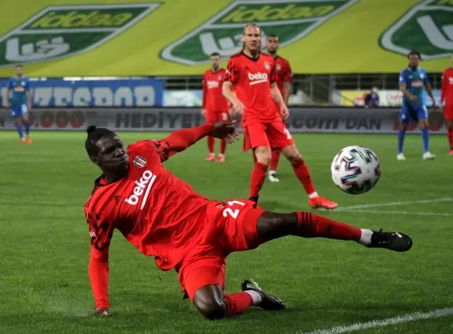 Süper Lig: Çaykur Rizespor: 2 - Beşiktaş: 3 (Maç sonucu) Süper Lig: Çaykur Rizespor: 2 - Beşiktaş: 3 (Maç sonucu)