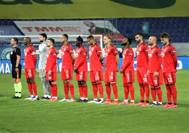 Süper Lig: Çaykur Rizespor: 2 - Beşiktaş: 3 (Maç sonucu) Süper Lig: Çaykur Rizespor: 2 - Beşiktaş: 3 (Maç sonucu)