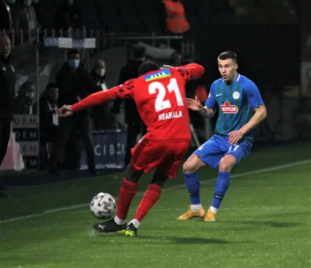 Süper Lig: Çaykur Rizespor: 2 - Beşiktaş: 3 (Maç sonucu) Süper Lig: Çaykur Rizespor: 2 - Beşiktaş: 3 (Maç sonucu)