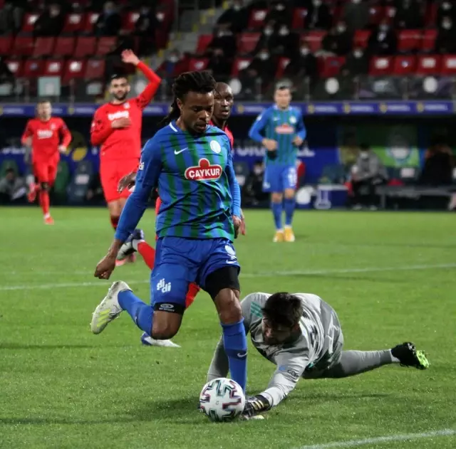 Süper Lig: Çaykur Rizespor: 2 - Beşiktaş: 3 (Maç sonucu) Süper Lig: Çaykur Rizespor: 2 - Beşiktaş: 3 (Maç sonucu)