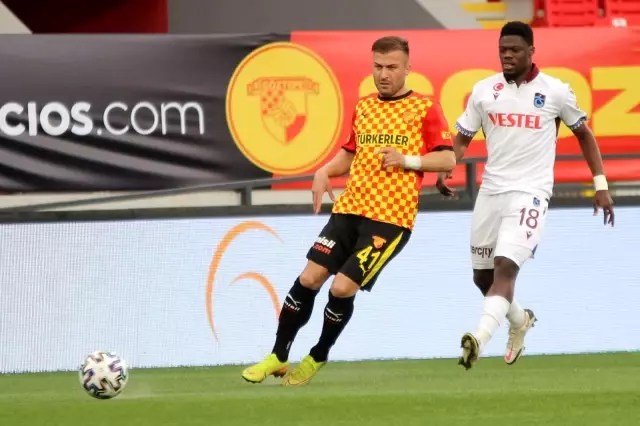 Süper Lig: Göztepe: 1 Trabzonspor: 0 (İlk yarı) Süper Lig: Göztepe: 1 Trabzonspor: 0 (İlk yarı)