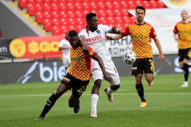 Süper Lig: Göztepe: 1 Trabzonspor: 0 (İlk yarı) Süper Lig: Göztepe: 1 Trabzonspor: 0 (İlk yarı)