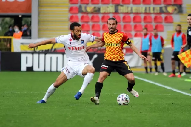 Süper Lig: Göztepe: 1 Trabzonspor: 0 (İlk yarı) Süper Lig: Göztepe: 1 Trabzonspor: 0 (İlk yarı)