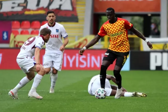 Süper Lig: Göztepe: 1 - Trabzonspor: 1 (Maç sonucu) Süper Lig: Göztepe: 1 - Trabzonspor: 1 (Maç sonucu)