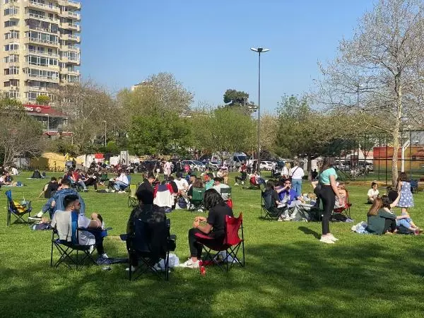 17 GÜNLÜK KAPANMAYA SAATLER KALA CADDEBOSTAN SAHİLİ DOLDU TAŞTI -2 17 GÜNLÜK KAPANMAYA SAATLER KALA CADDEBOSTAN SAHİLİ DOLDU TAŞTI -2