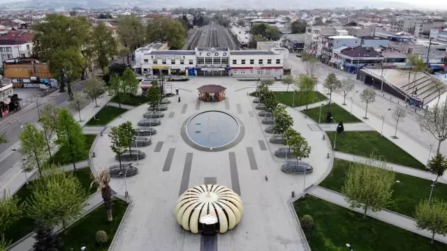17 günlük kısıtlama başladı, Sakarya'da sessizlik hakim 17 günlük kısıtlama başladı, Sakarya'da sessizlik hakim