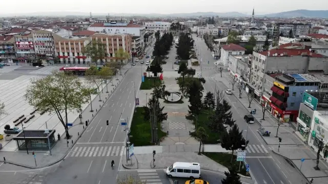 17 günlük kısıtlama başladı, Sakarya'da sessizlik hakim 17 günlük kısıtlama başladı, Sakarya'da sessizlik hakim