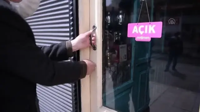 40 metrekarelik dükkanda geçen bir ömür 40 metrekarelik dükkanda geçen bir ömür