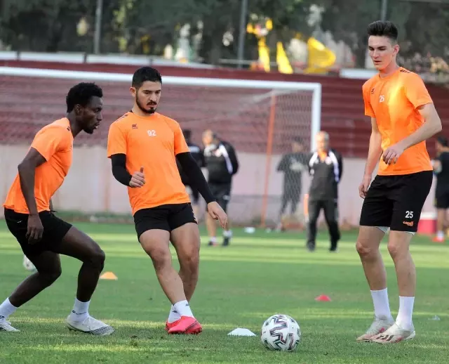 Adanaspor'da Bandırmaspor maçı hazırlıkları sürüyor Adanaspor'da Bandırmaspor maçı hazırlıkları sürüyor