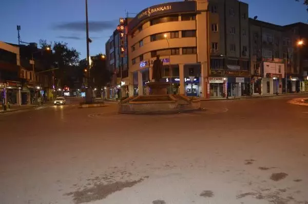 ADIYAMAN'DA 408 SAATLİK TAM KAPANMA BAŞLADI ADIYAMAN'DA 408 SAATLİK TAM KAPANMA BAŞLADI