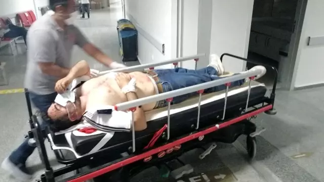 Aksaray'da aile arasındaki arazi kavgası kanlı bitti: 5 yaralı Aksaray'da aile arasındaki arazi kavgası kanlı bitti: 5 yaralı