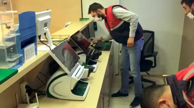 Alanya'da yasa dışı bahis operasyonuna 4 tutuklama, 1 ev hapsi Alanya'da yasa dışı bahis operasyonuna 4 tutuklama, 1 ev hapsi