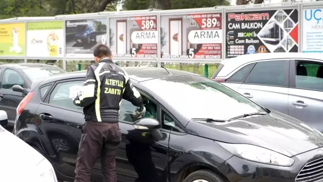 Altıeylül Zabıtası 'Kırmızı çizgi'ye dikkat çekti Altıeylül Zabıtası 'Kırmızı çizgi'ye dikkat çekti