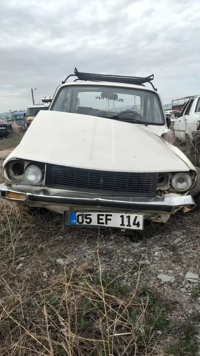 Amasya'da panelvan minibüs ile otomobil çarpıştı: 6 yaralı Amasya'da panelvan minibüs ile otomobil çarpıştı: 6 yaralı