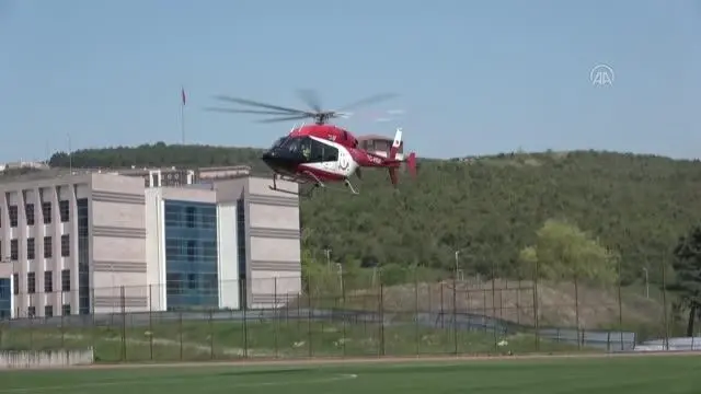 Ambulans helikopter Kovid-19 hastası kadın için havalandı Ambulans helikopter Kovid-19 hastası kadın için havalandı